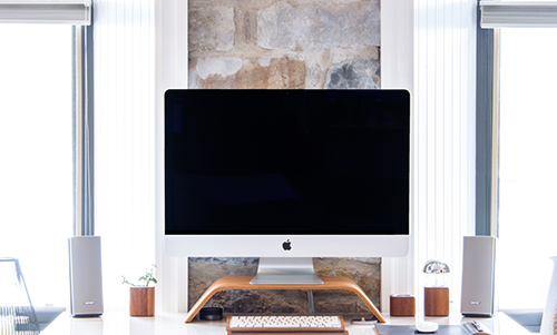 華碩p43e如何調整分辨率和顯示大小？