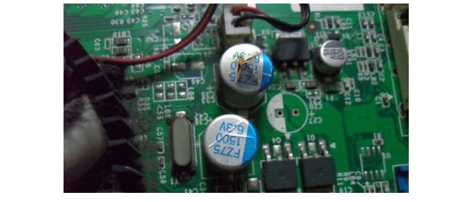 顯卡質量問題導致電腦花屏死機1