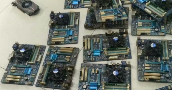 查看主板 查看主板